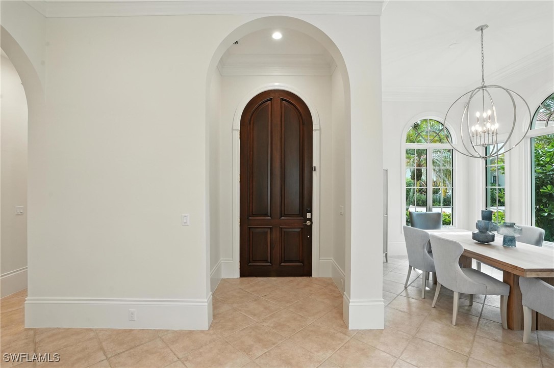 2547 Avila Lane