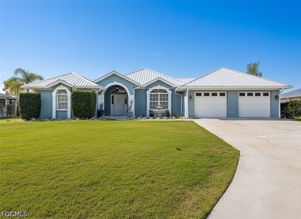 1261 Riverbend Drive