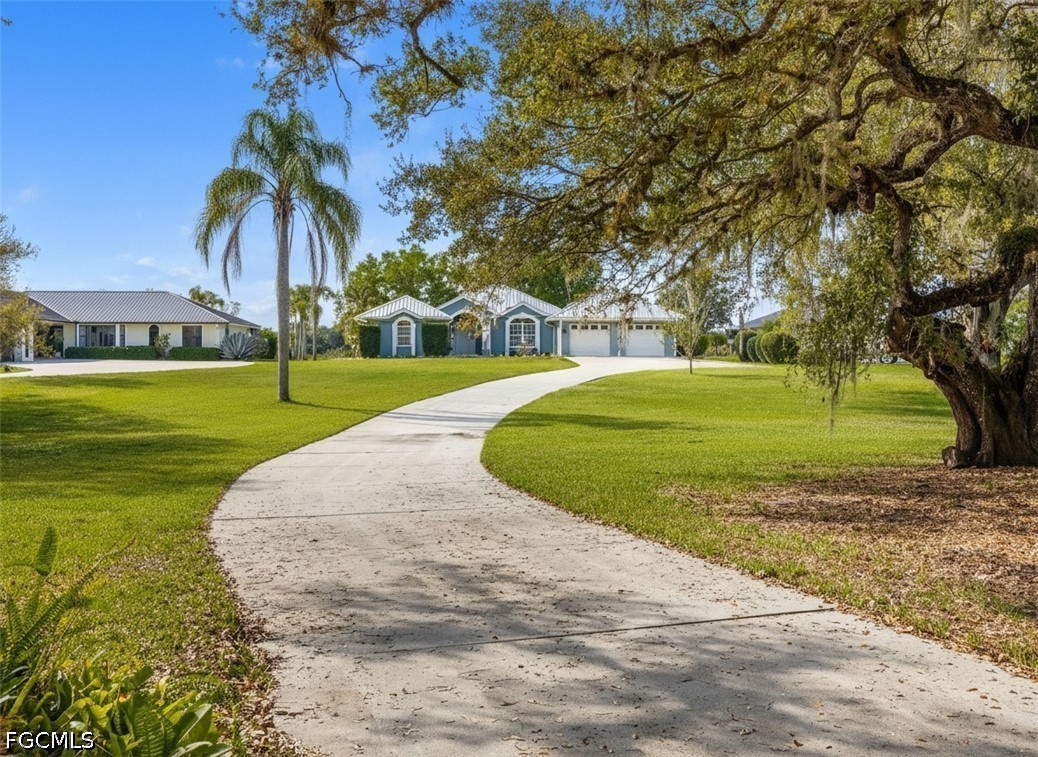 1261 Riverbend Drive