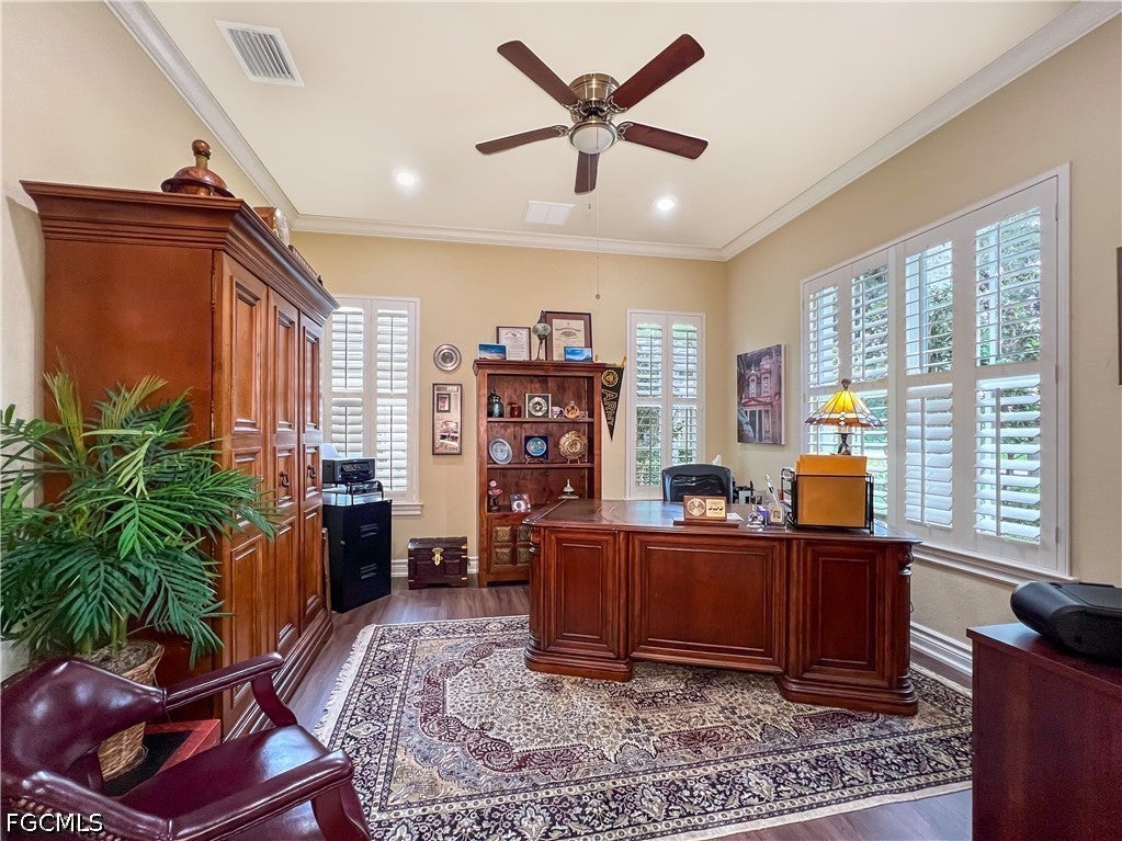 3290 Shady Bend Way