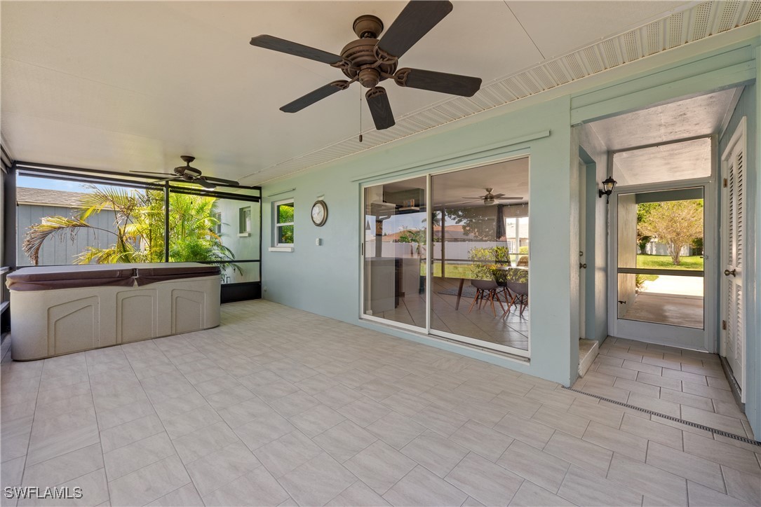 3824 SE 10th Place