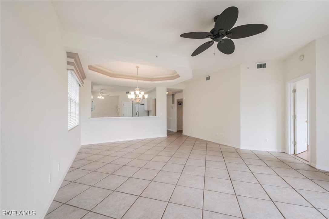 3964 Bishopwood Court E 1-106