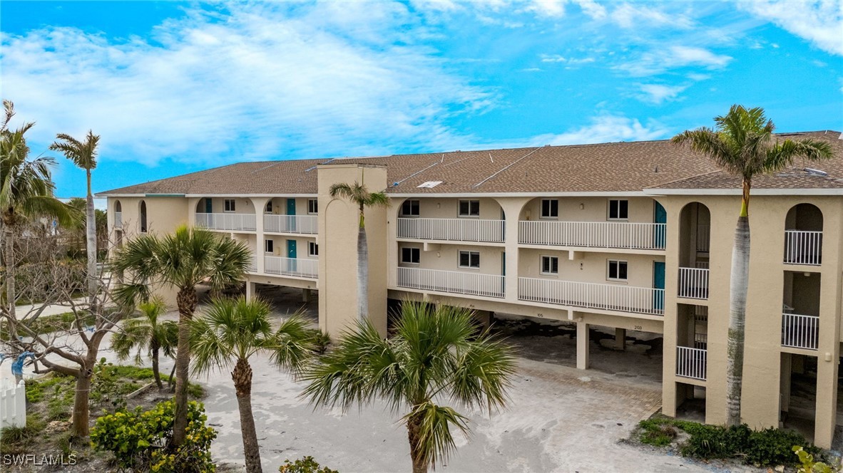 527 E Gulf Drive 203