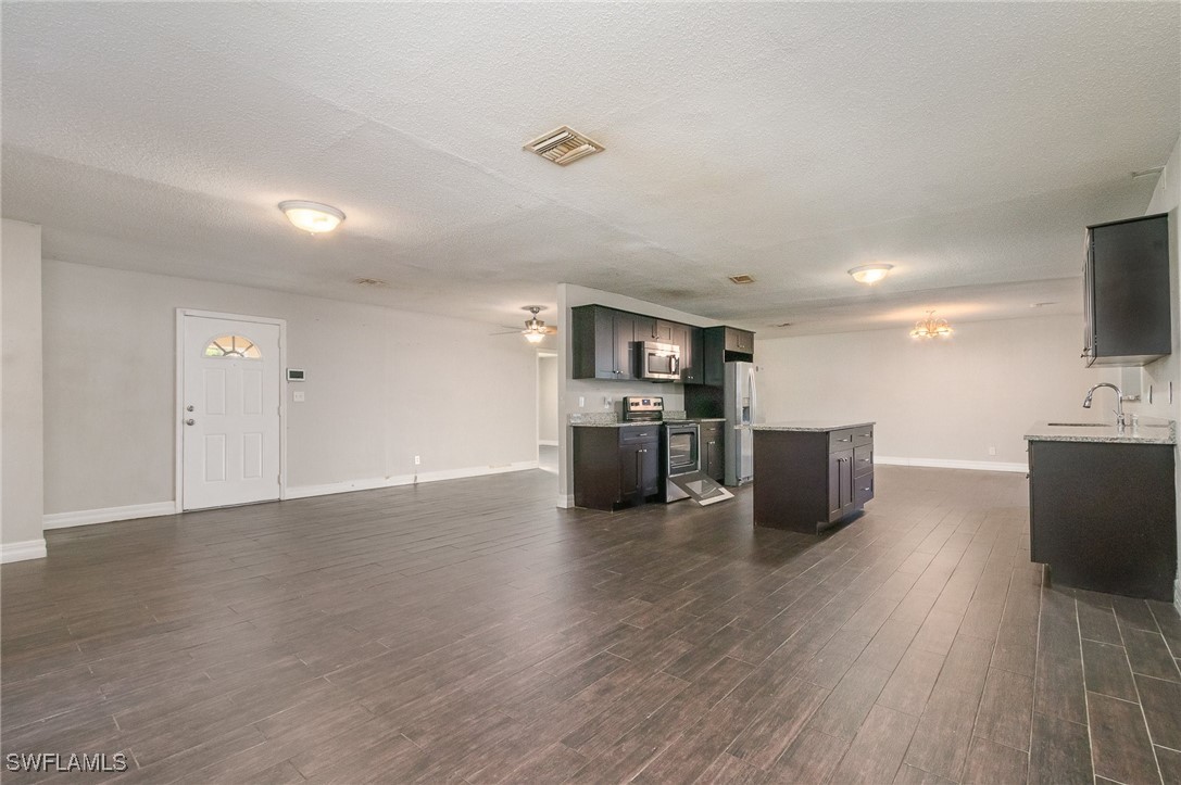 2414 Parkview Drive