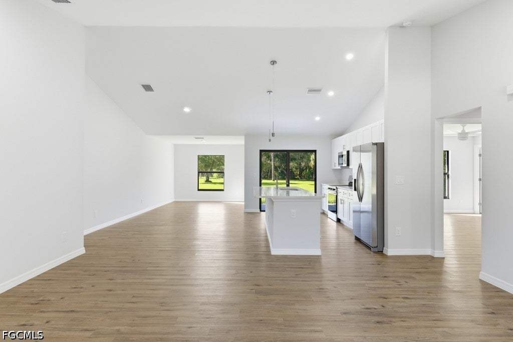 705 W 10th Street