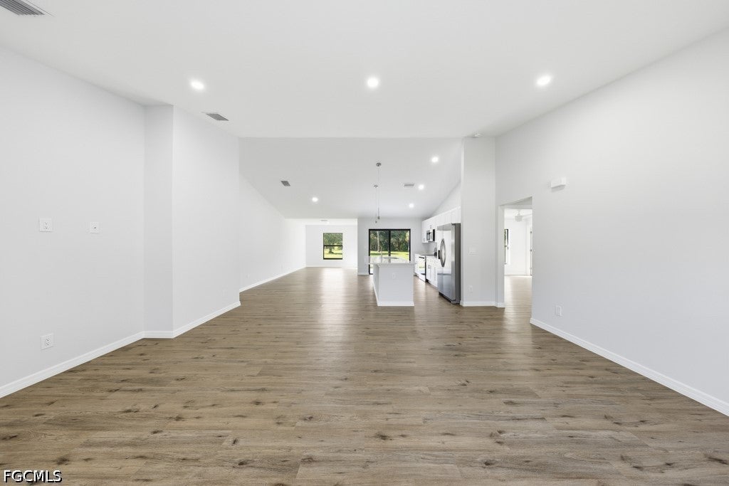 705 W 10th Street