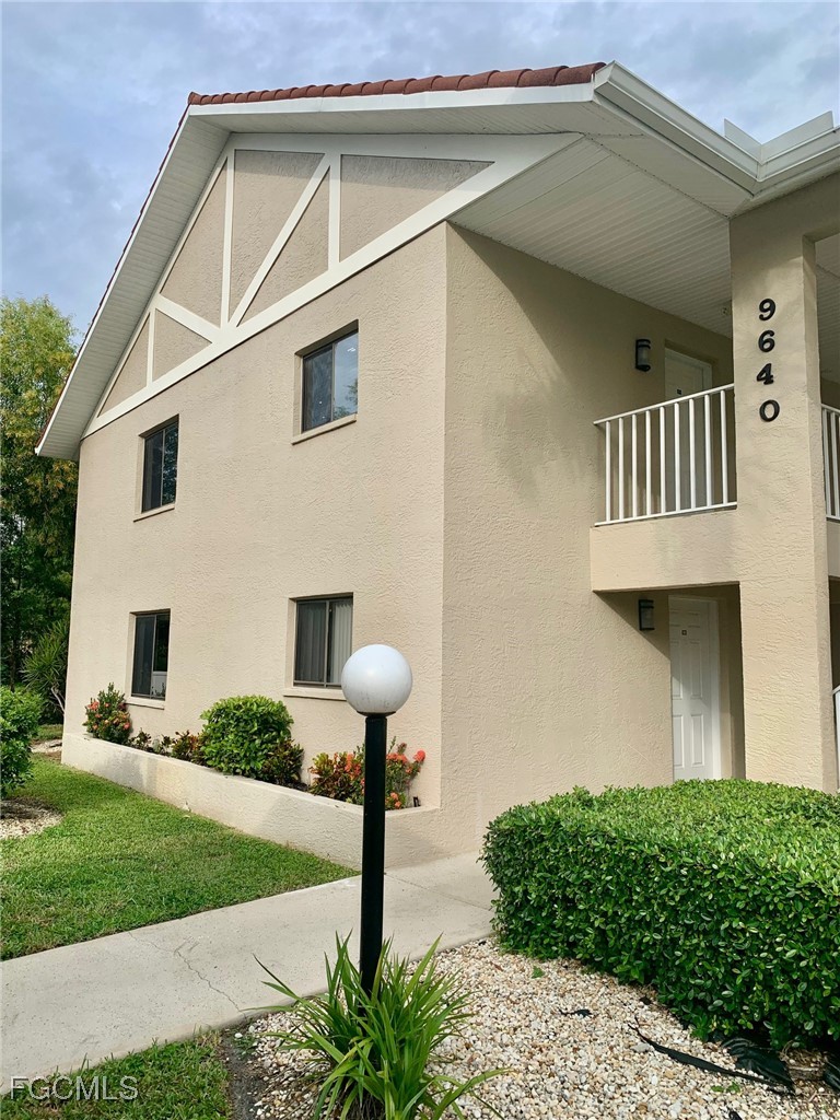 9640 Windsor Gardens Lane 201