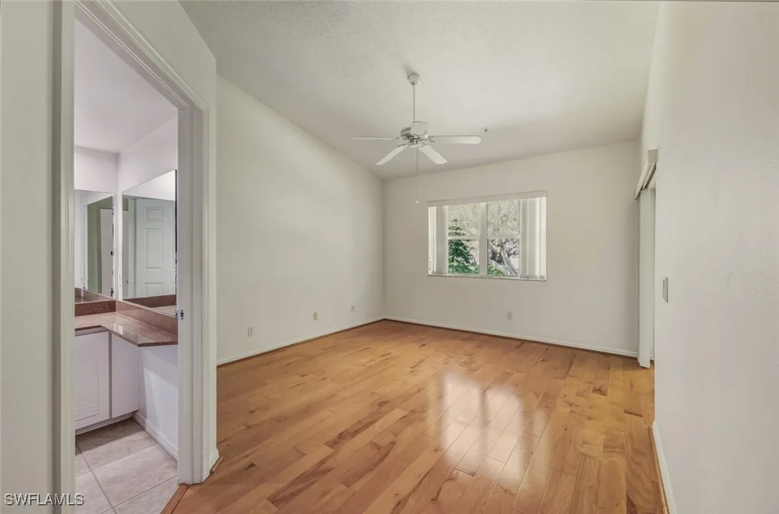 Bonita Springs, Florida 34134, United States, 2 Bedrooms Bedrooms, ,2 BathroomsBathrooms,Residential,Active,246129