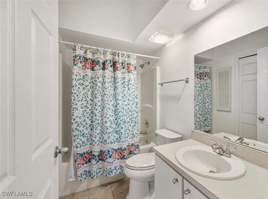 Bonita Springs, Florida 34134, United States, 2 Bedrooms Bedrooms, ,2 BathroomsBathrooms,Residential,Active,246129