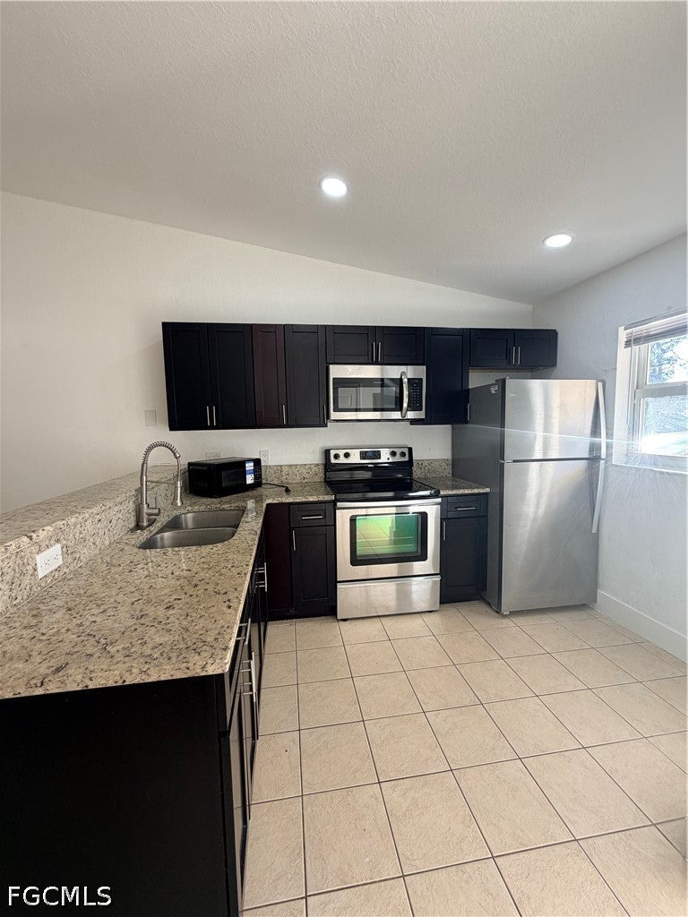 1412-1414 W 12th Street