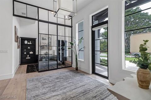 1546 Mandarin Road Naples FL 34102