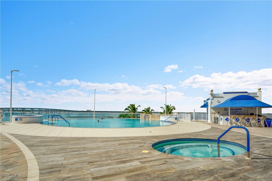 2743 1st Street 1006