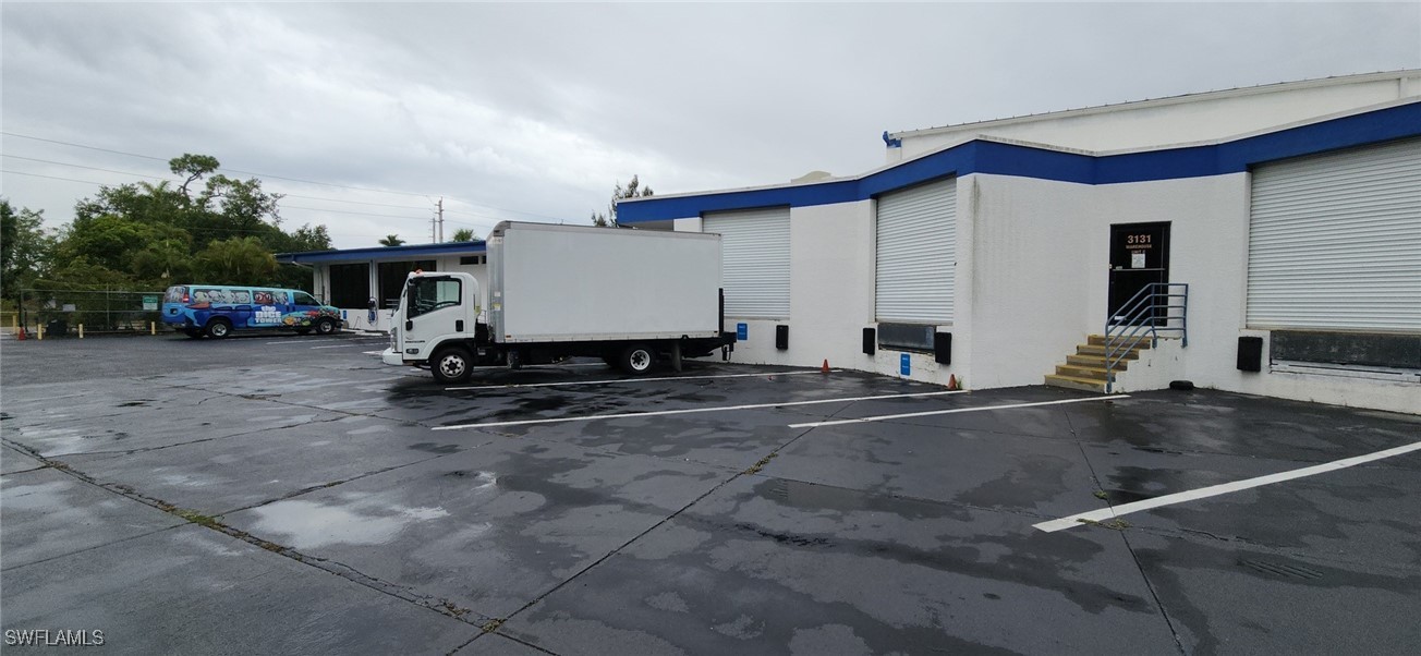 3131 E Riverside Drive