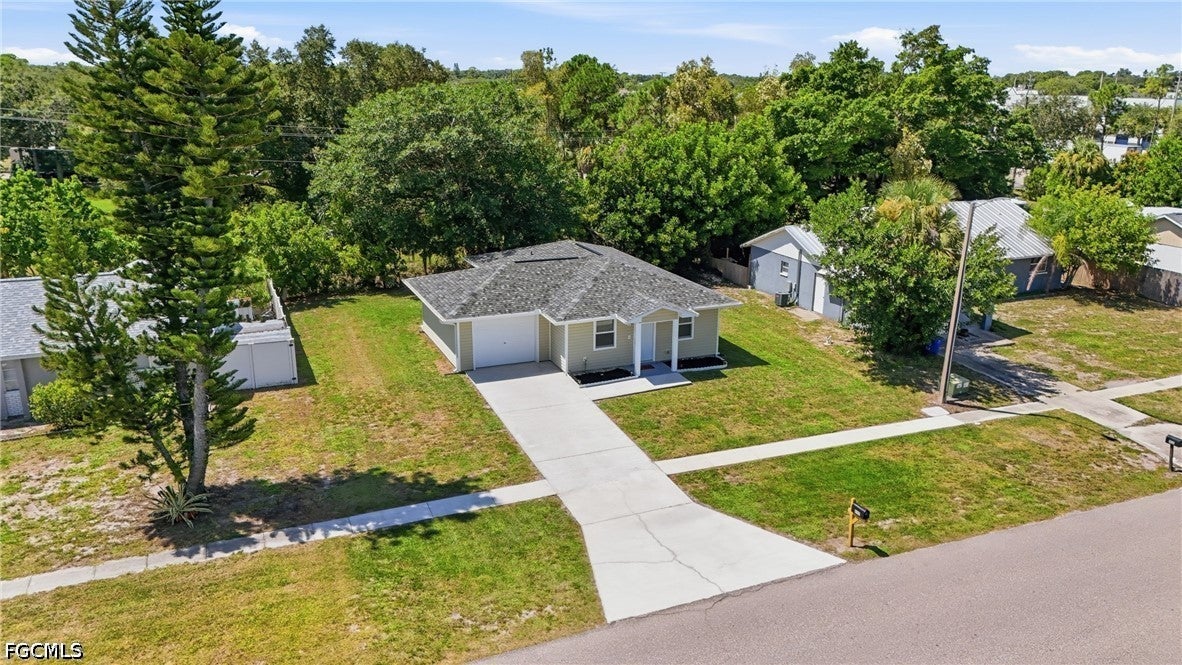 899 Ridgeway Drive