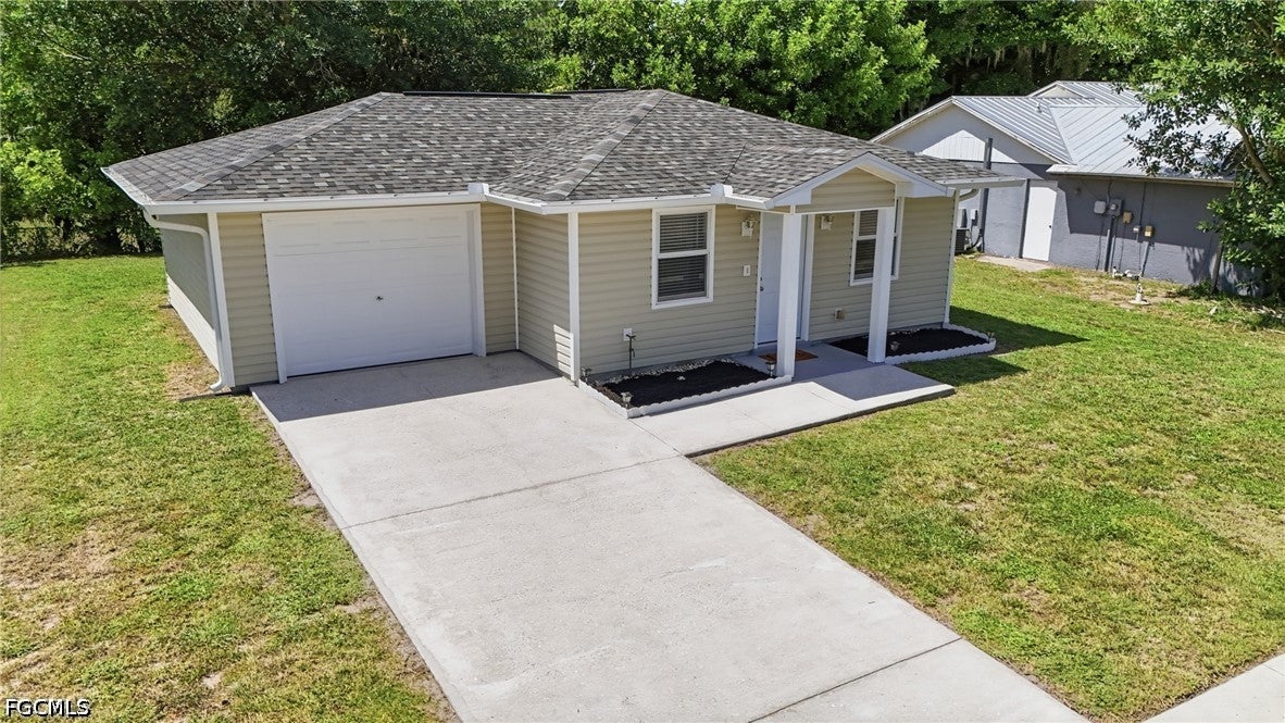 899 Ridgeway Drive