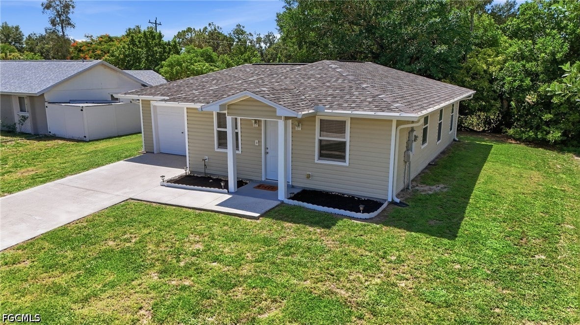 899 Ridgeway Drive