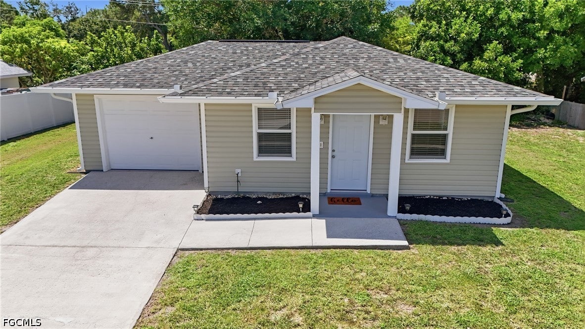 899 Ridgeway Drive
