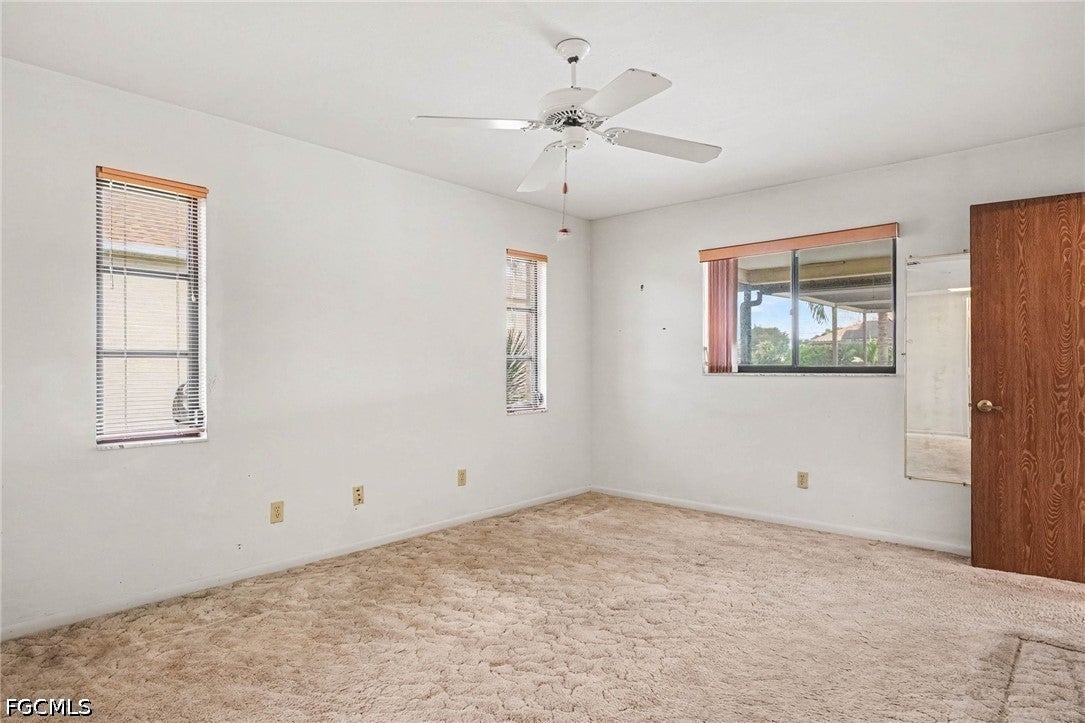 233 SE 31st Street