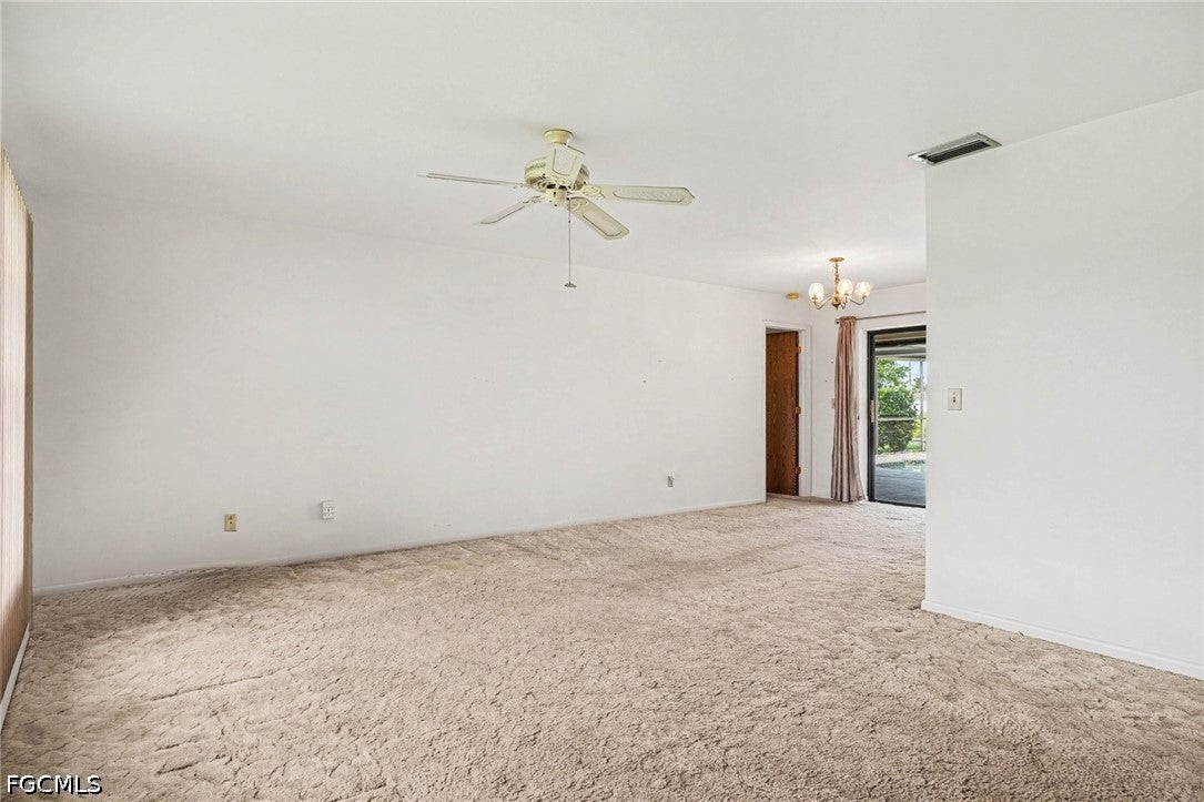 233 SE 31st Street
