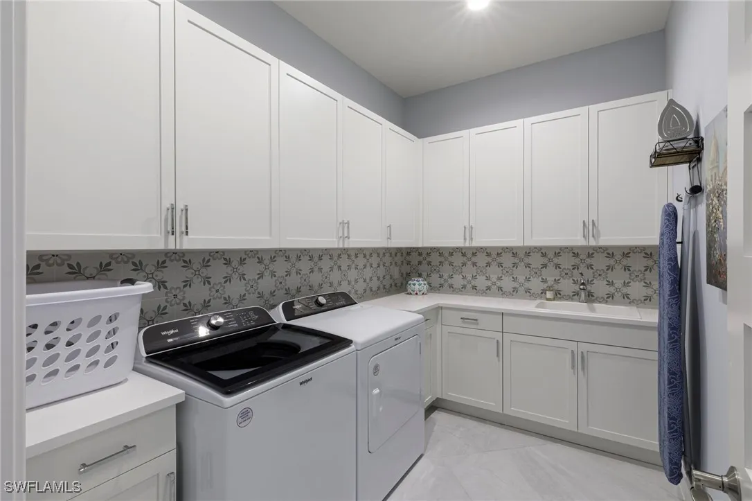 Naples, Florida 34112, United States, 4 Bedrooms Bedrooms, ,4 BathroomsBathrooms,Residential,Active,164783