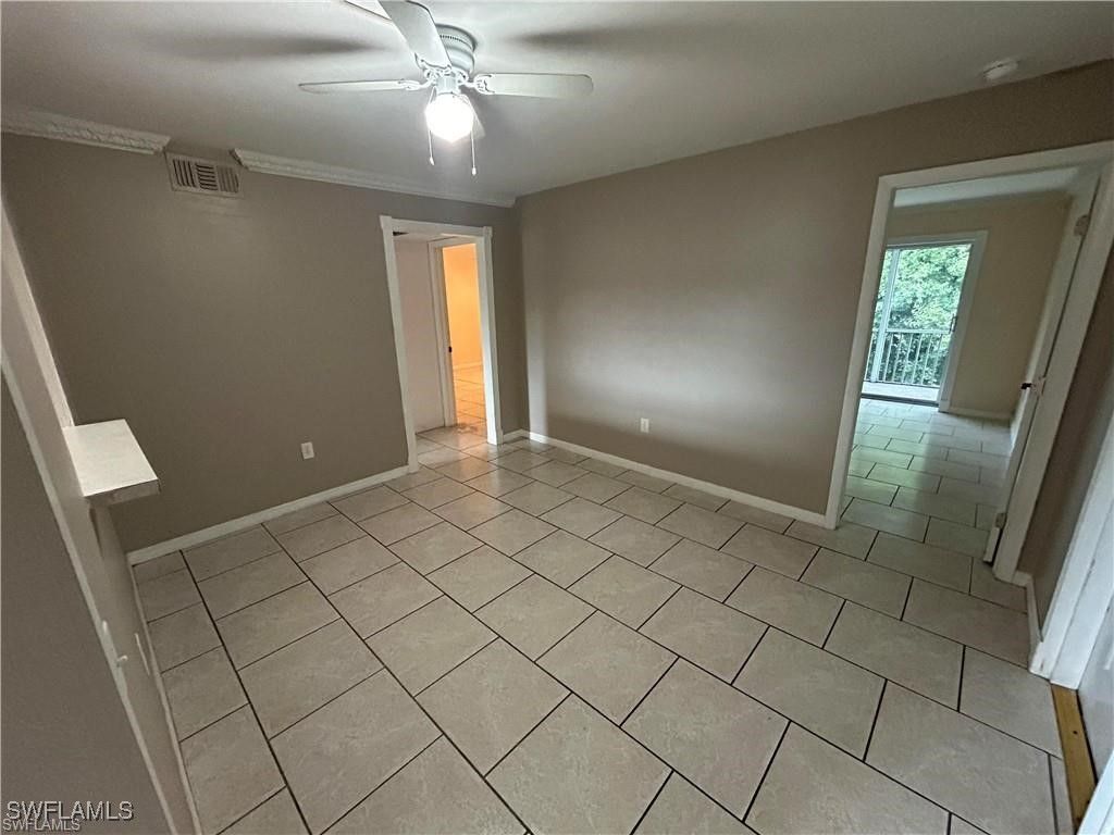 listing image 0
