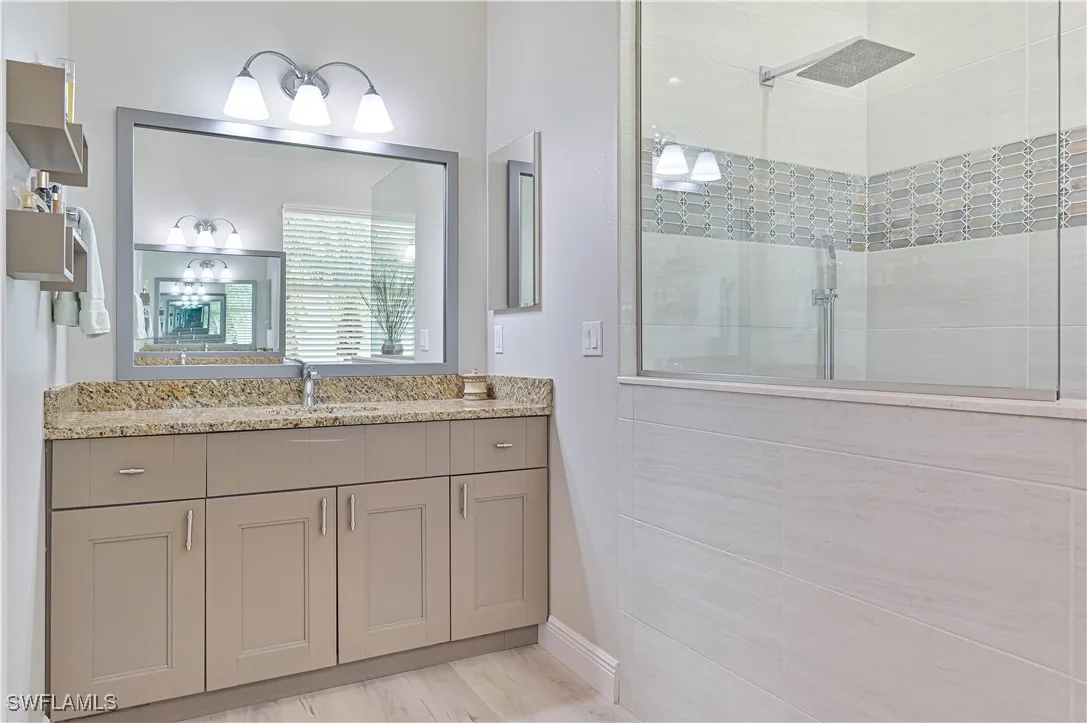 Alva, Florida 33920, United States, 2 Bedrooms Bedrooms, ,2 BathroomsBathrooms,Residential,Pending,31522