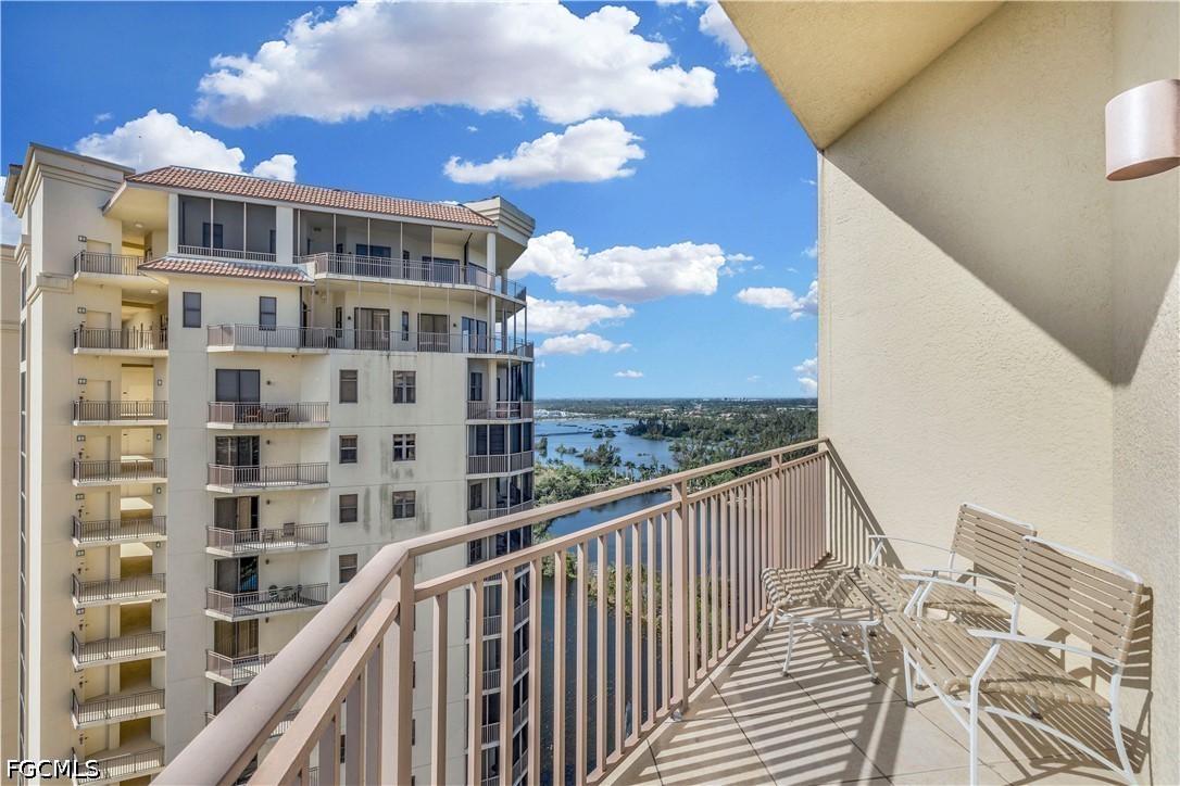14300 Riva Del Lago Drive 2001
