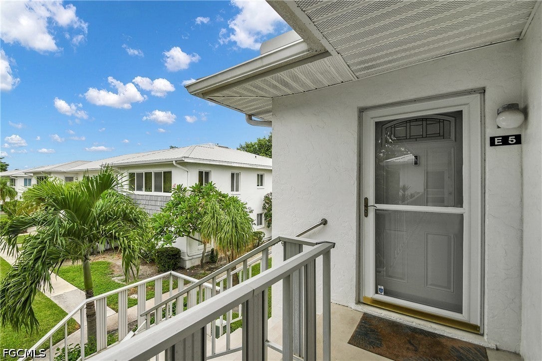 431 Van Buren Street E5