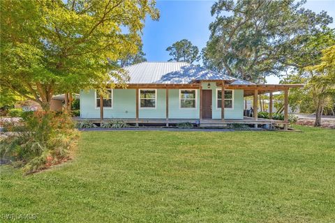 1625 FT DENAUD Road Labelle FL 33935