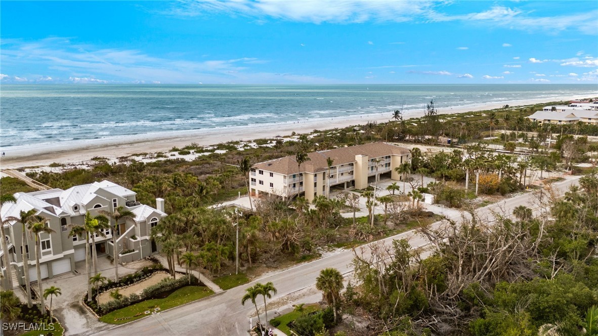 527 E Gulf Drive 204
