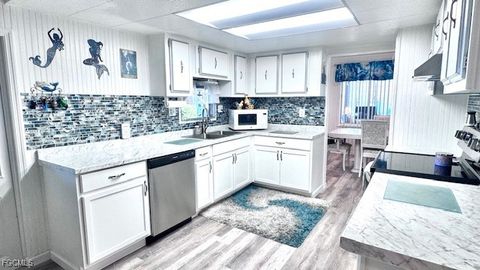 5712 Captain John Smith Loop North Fort Myers FL 33917