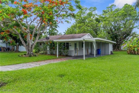 322 New York Drive Fort Myers FL 33905