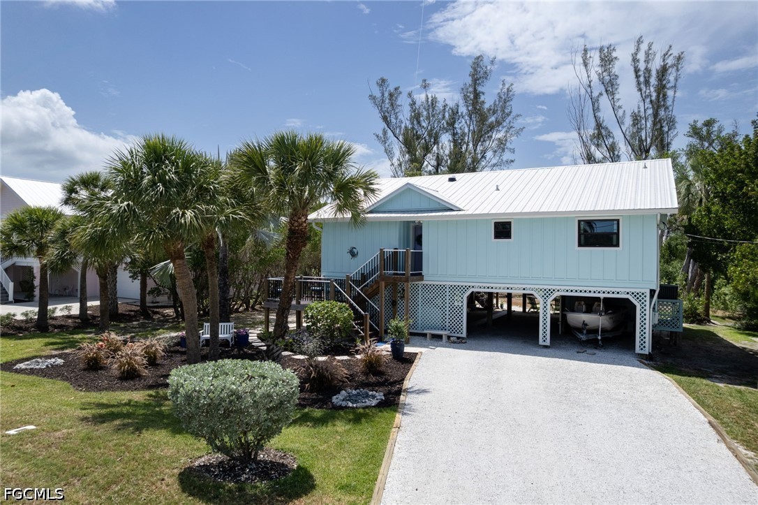1318 Junonia Street