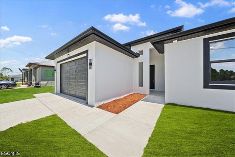 Tiny photo for 2129/2131 Fairway Drive, Lehigh Acres, FL 33973 (MLS # 2026027919)
