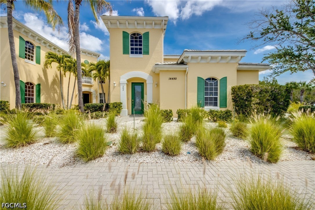 14490 Dolce Vista Road 202