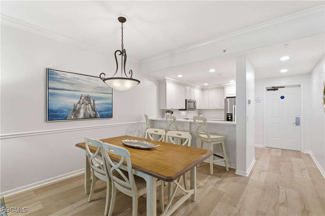 221 9th Street S 217