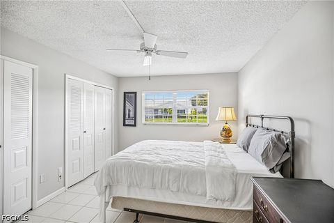 Tiny photo for 1514 Edgewater Circle #3A, Fort Myers, FL 33919 (MLS # 2026020091)
