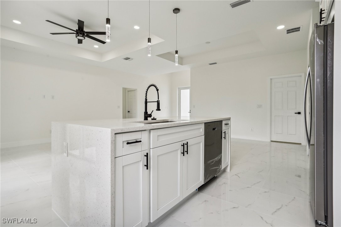 2807 19th Street W