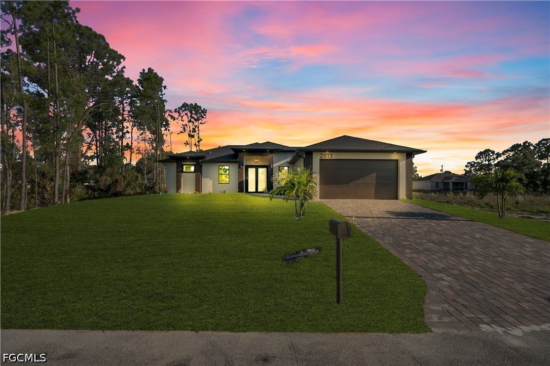 2813 40th Street W