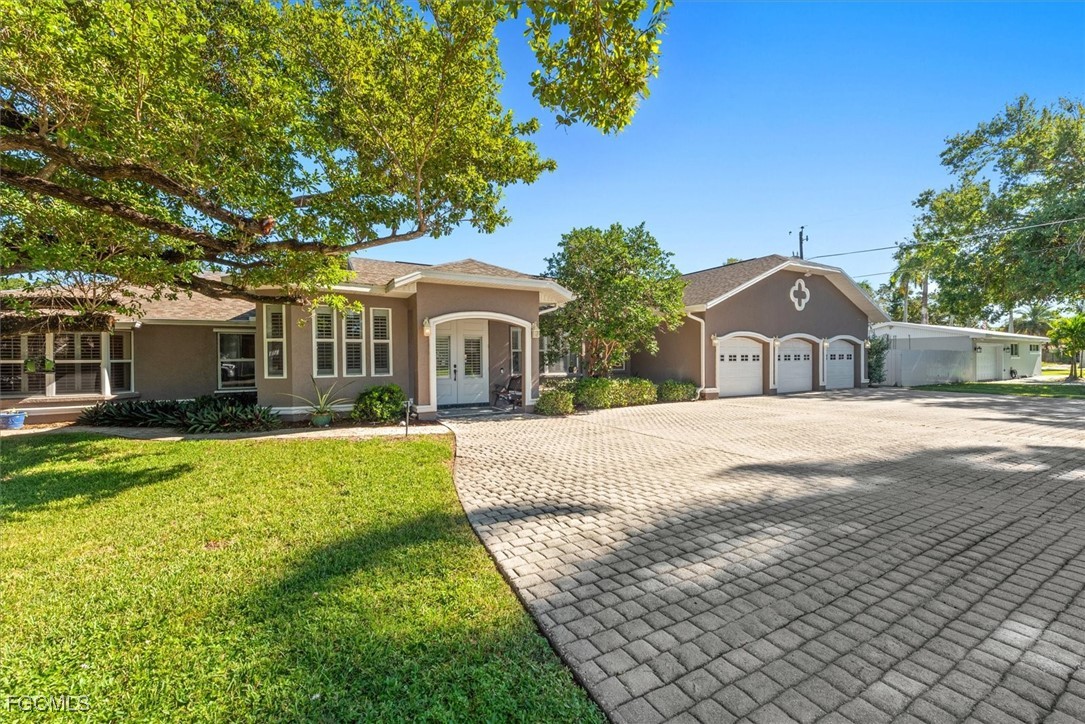 729 Dean Way