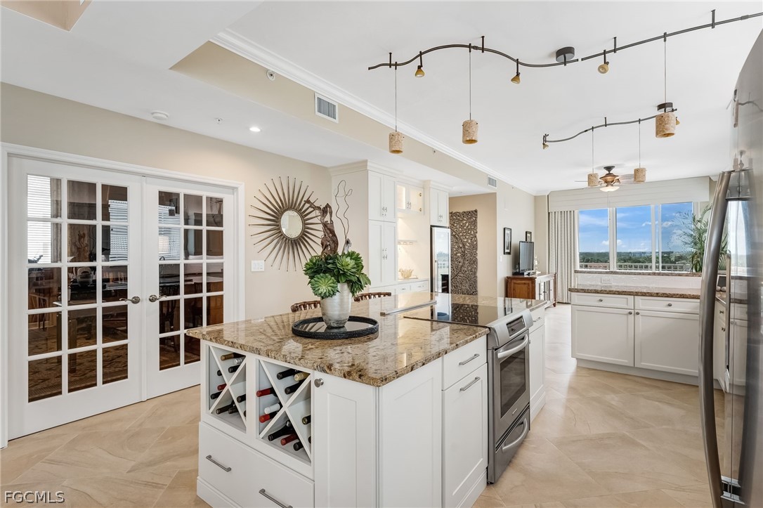 14220 Royal Harbour Court 712