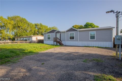 Tiny photo for 1580 Ridgdill Road, Clewiston, FL 33440 (MLS # 2026020297)