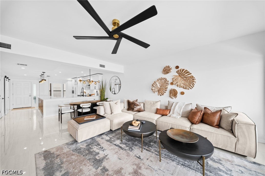 533 La Peninsula Boulevard 533