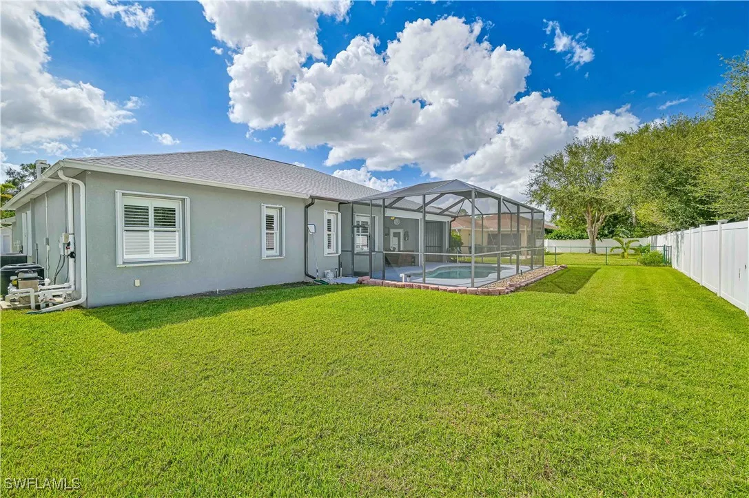 Fort Myers, Florida 33905, United States, 3 Bedrooms Bedrooms, ,2 BathroomsBathrooms,Residential,Active,35707