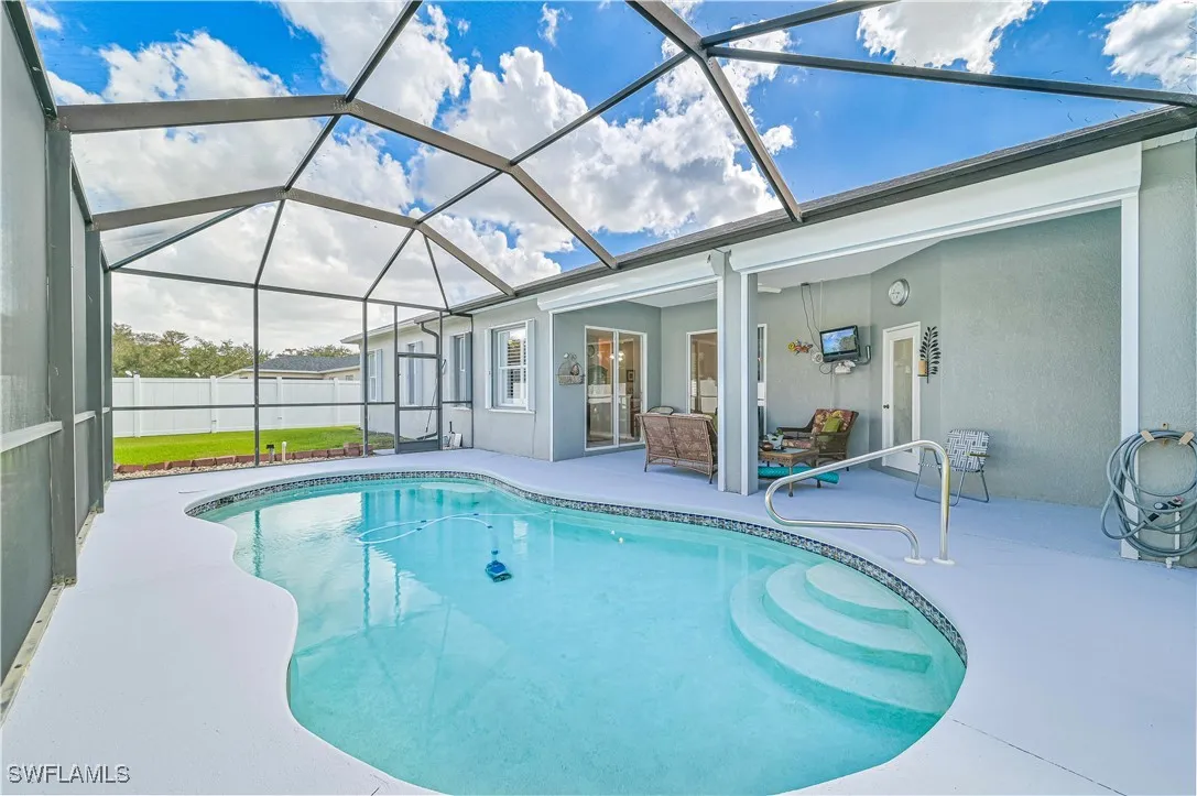 Fort Myers, Florida 33905, United States, 3 Bedrooms Bedrooms, ,2 BathroomsBathrooms,Residential,Active,35707