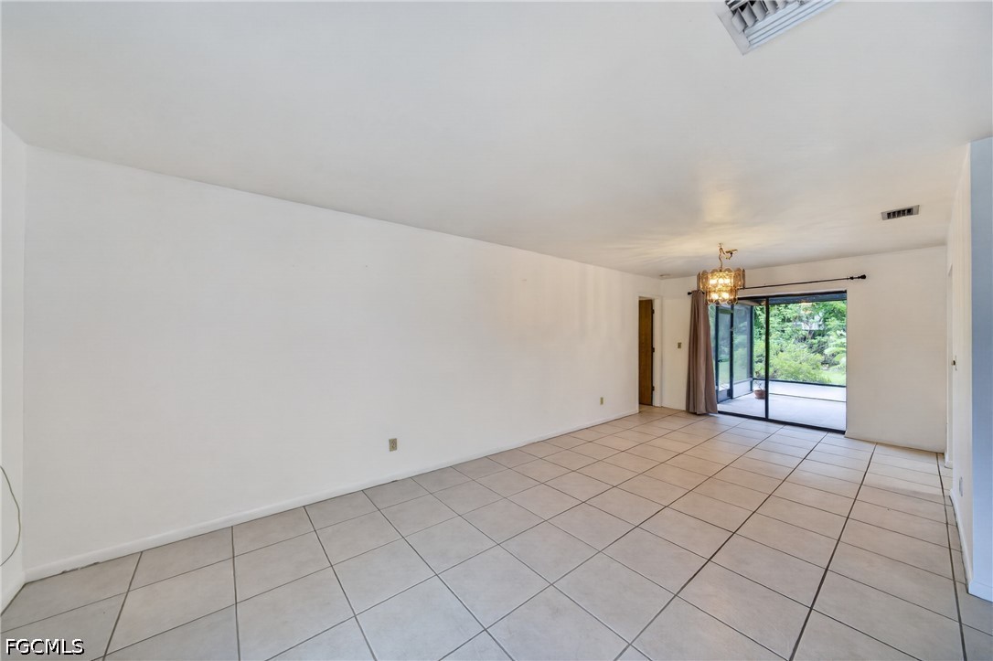 2233 SW 4th Street