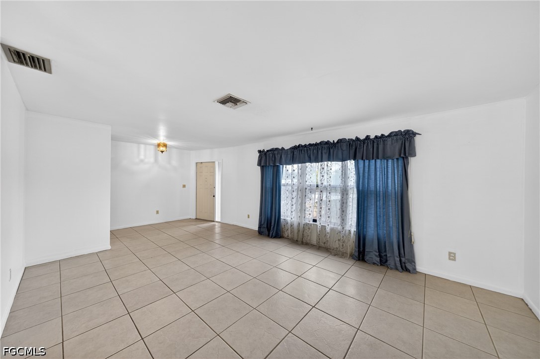 2233 SW 4th Street