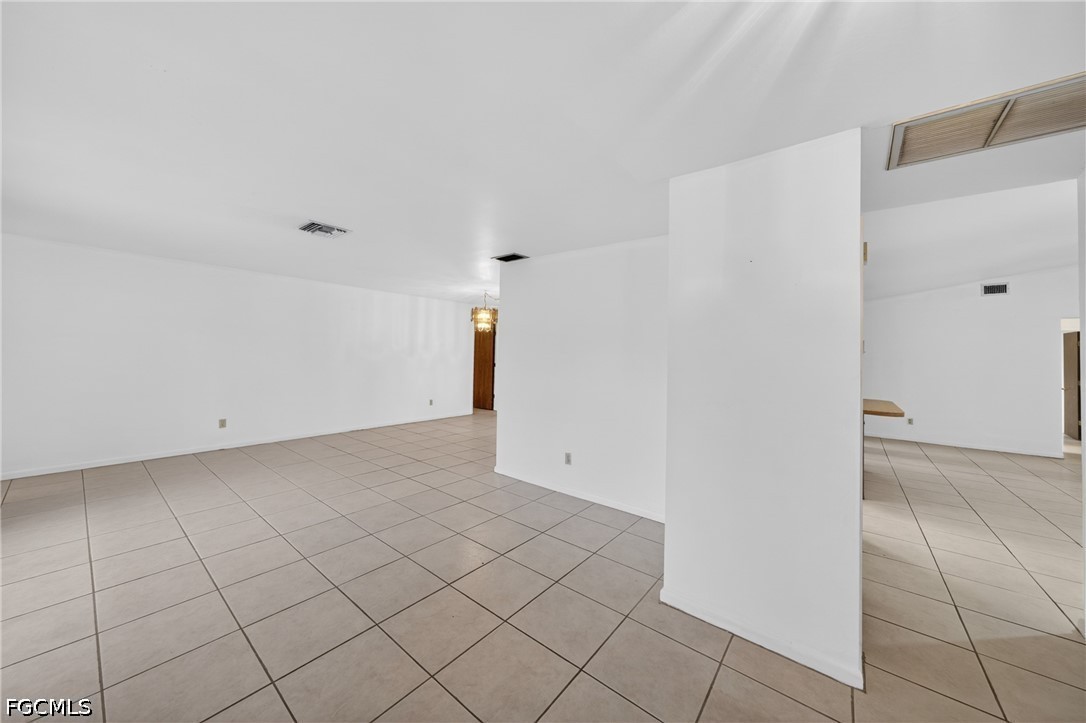 2233 SW 4th Street