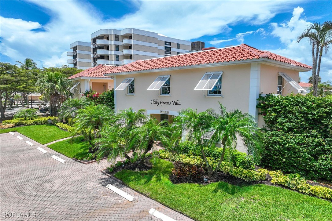 3070 Gulf Shore Boulevard N 104