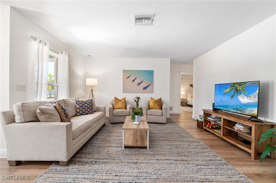 3565 Balboa Circle W